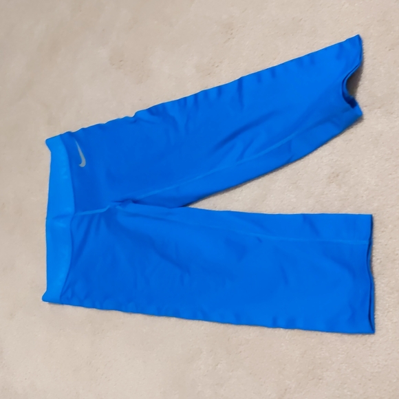 Running mid length Nike tights - Picture 2 of 4